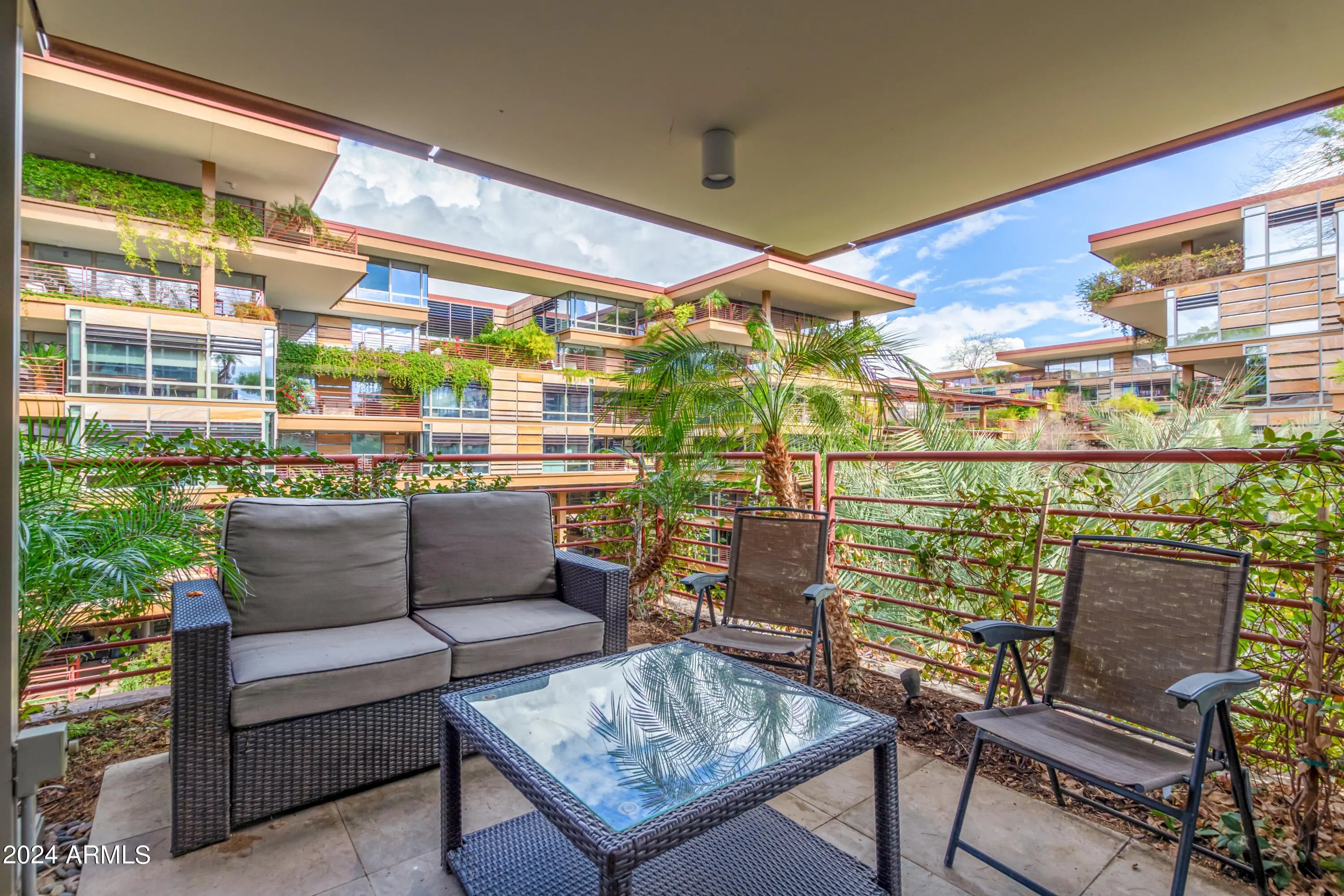 Photo of Listing #6926188