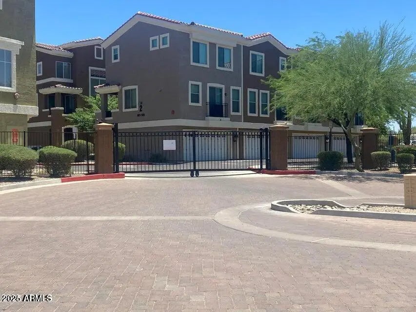 Photo of Listing #6934495