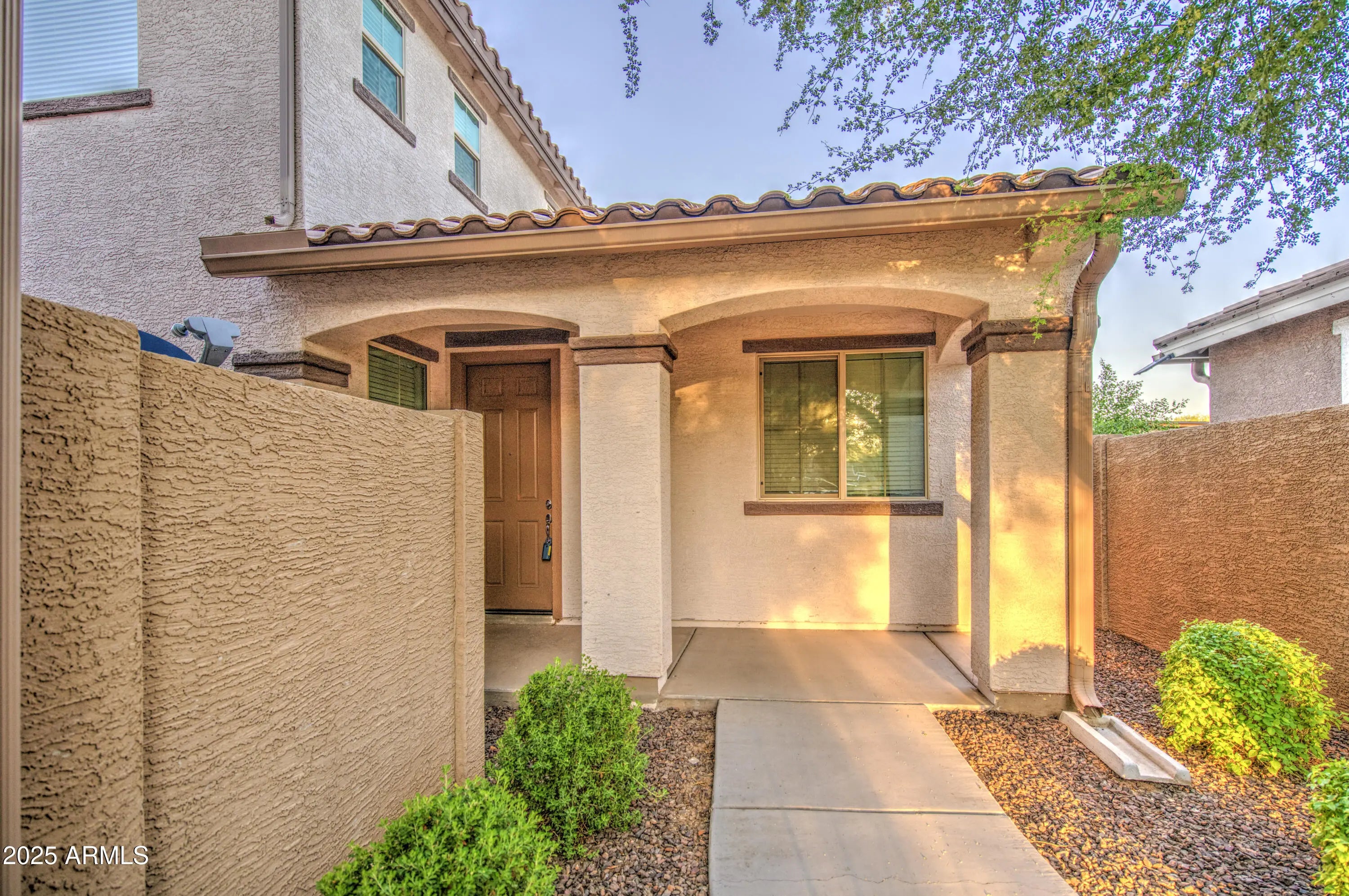 Photo of Listing #6928154