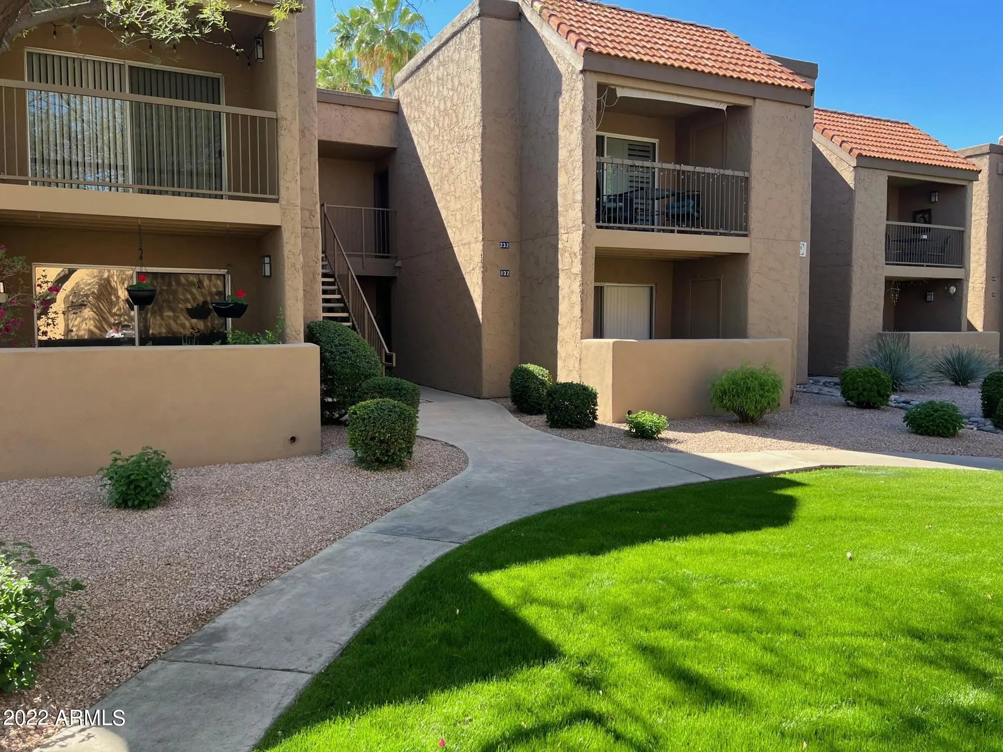 Photo of Listing #6930038