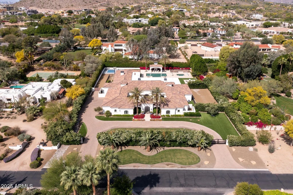 5220 N Casa Blanca Drive, Paradise Valley