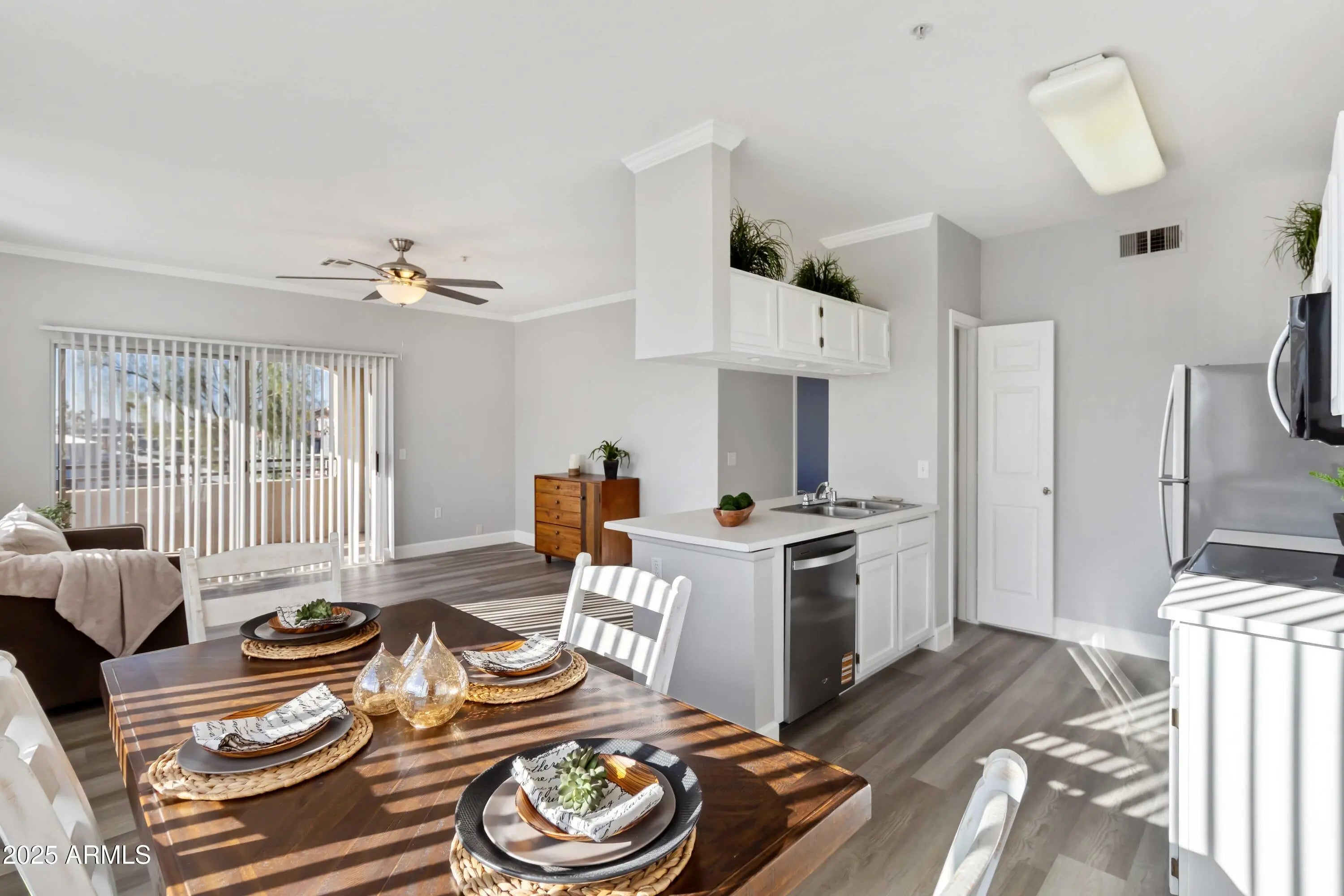 Photo of Listing #6929041