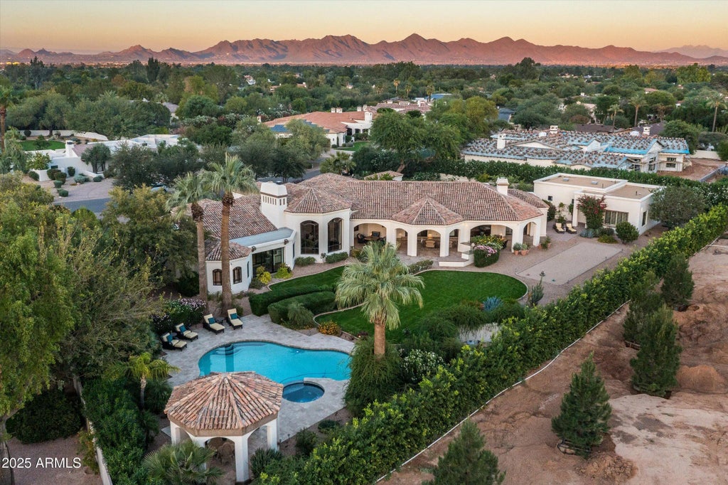 5747 E Caballo Drive, Paradise Valley