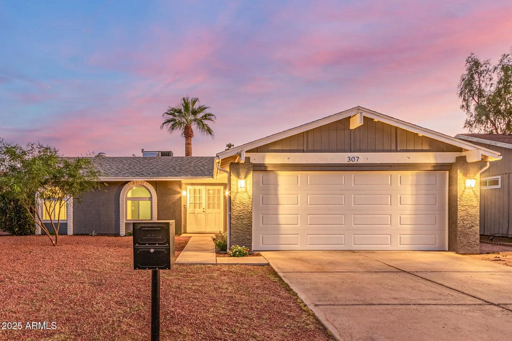 307 W El Prado Road, Chandler