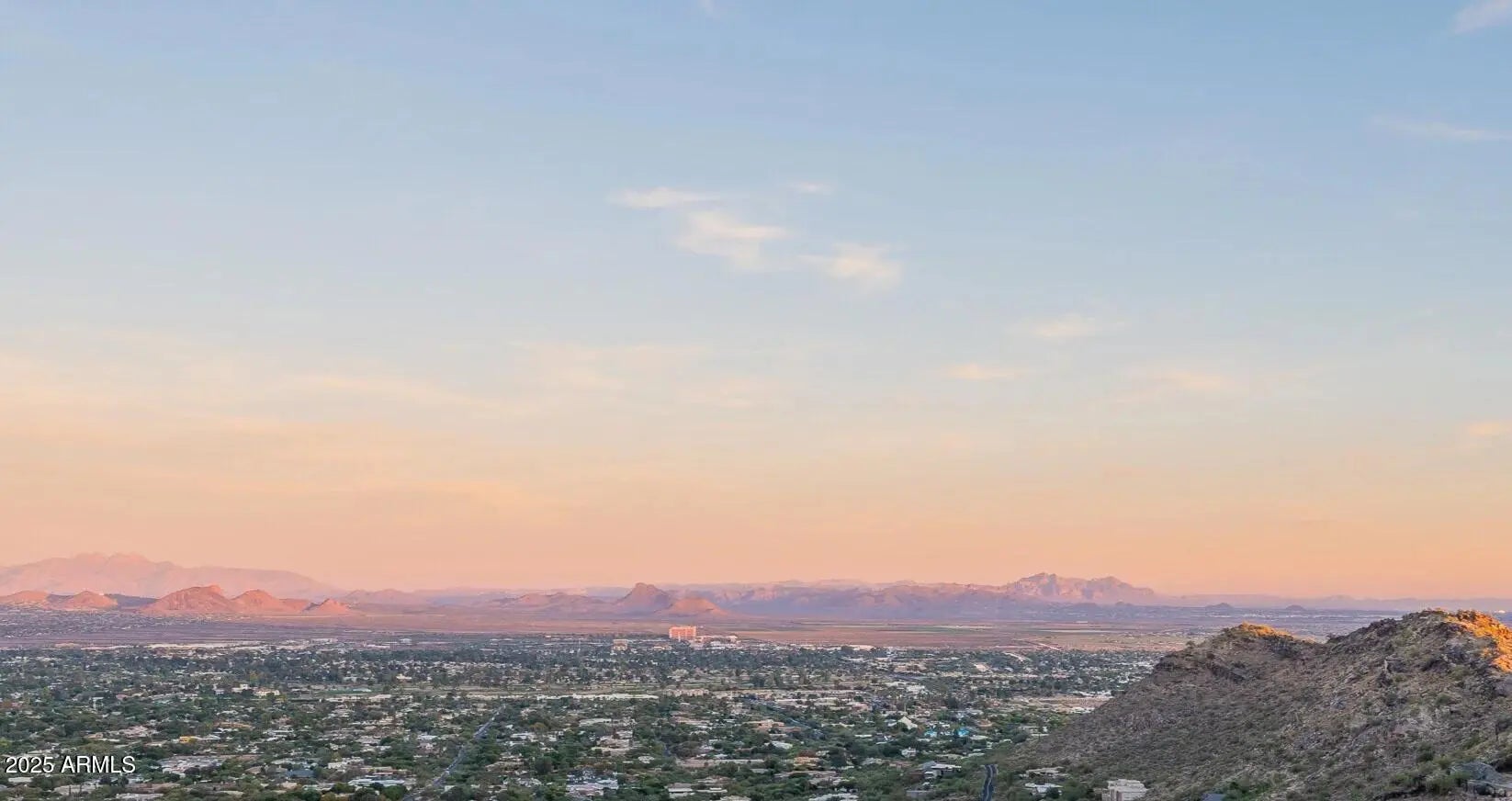 Photo of Listing #6928423