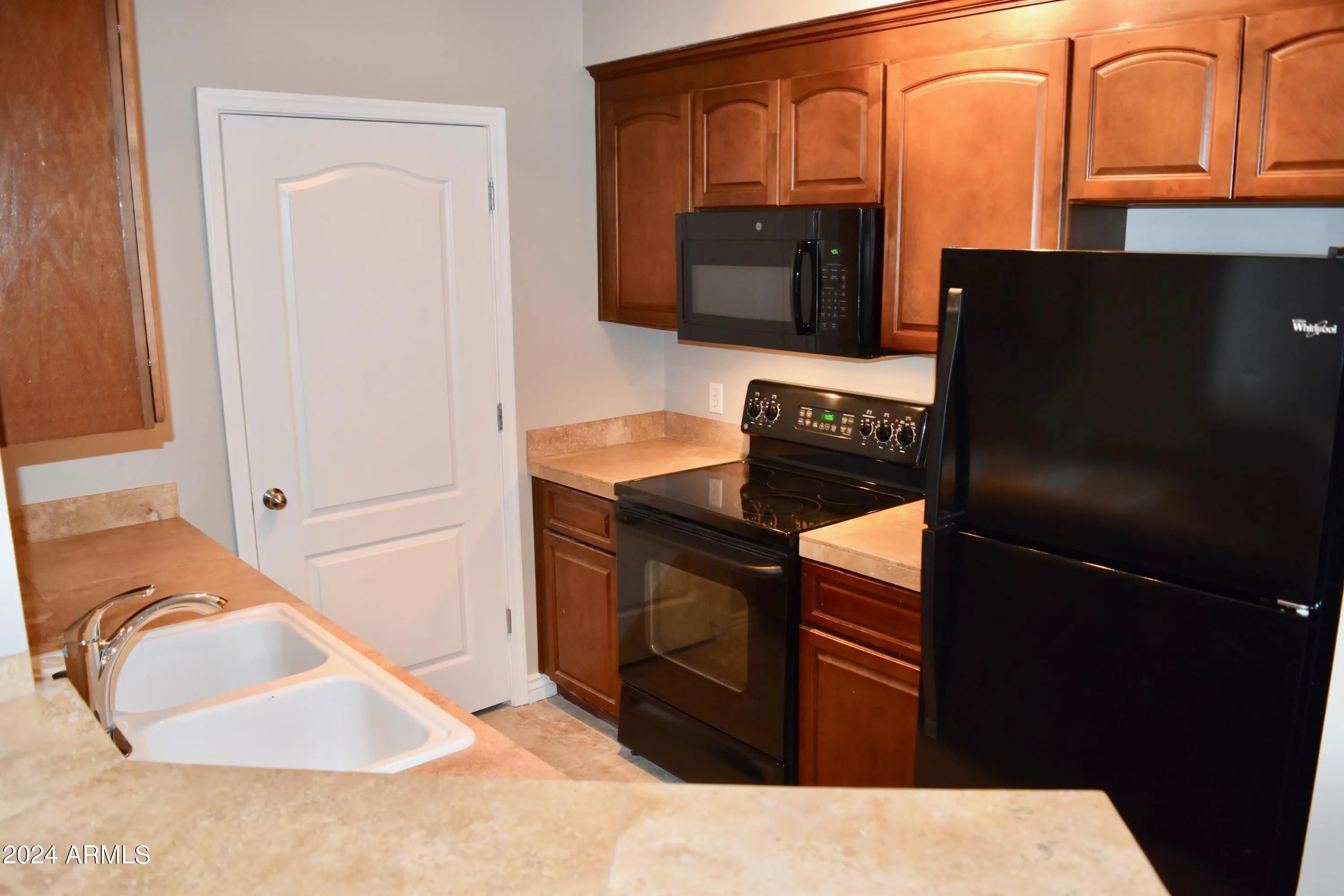 Photo of Listing #6926550