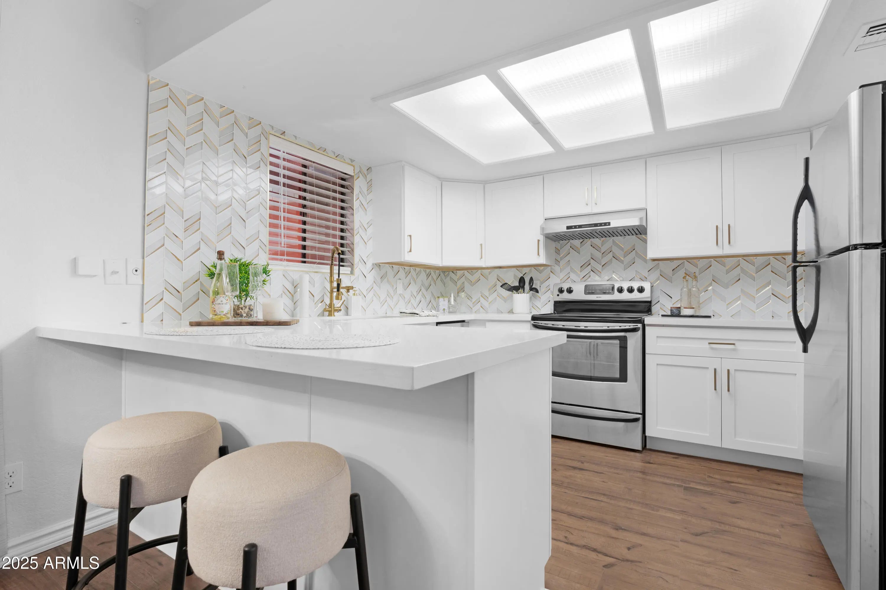 Photo of Listing #6934774