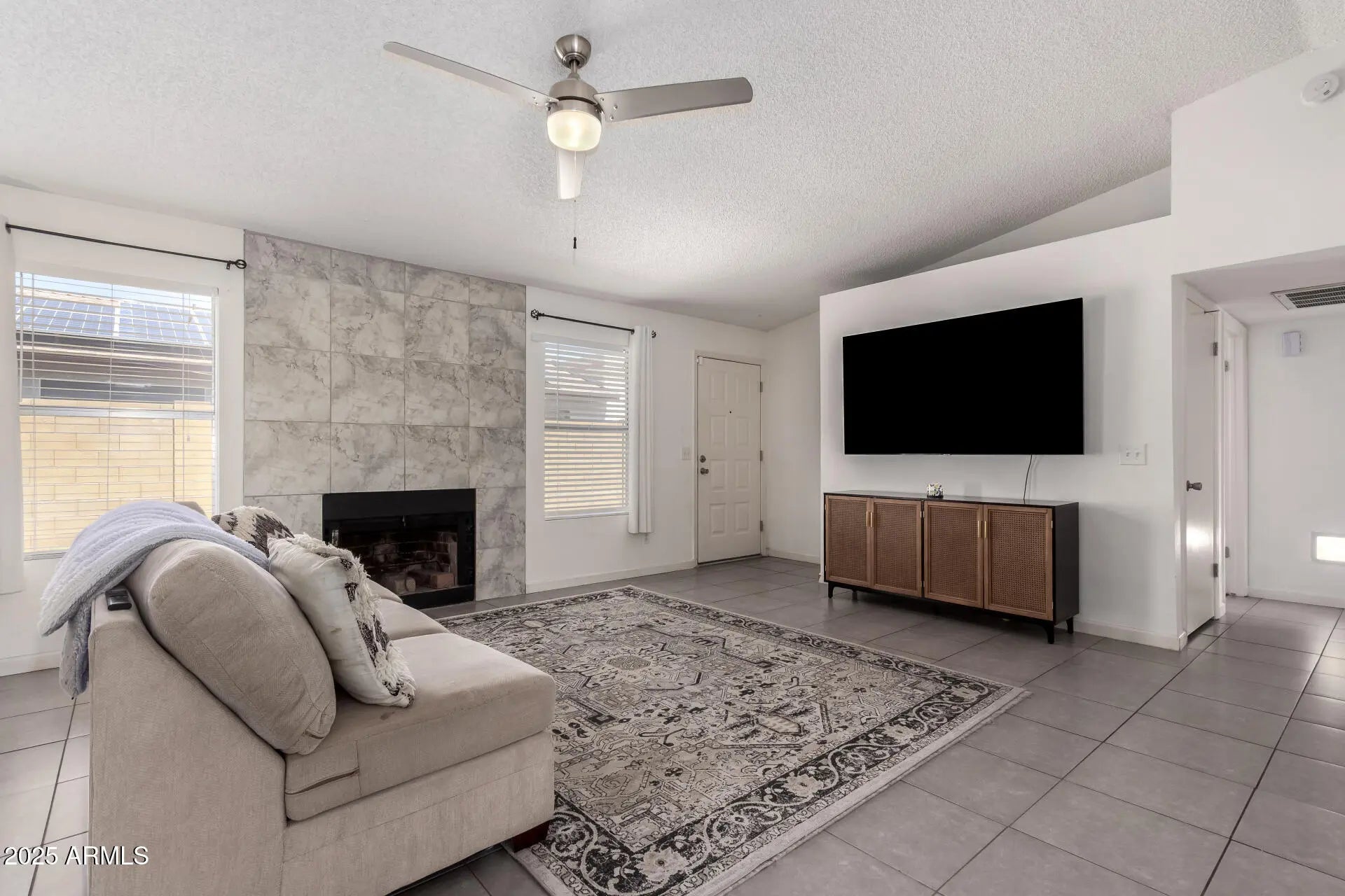 Photo of Listing #6927181