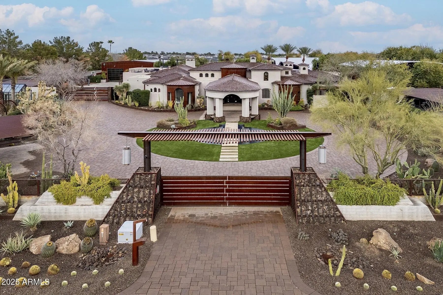 Photo of Listing #6943512