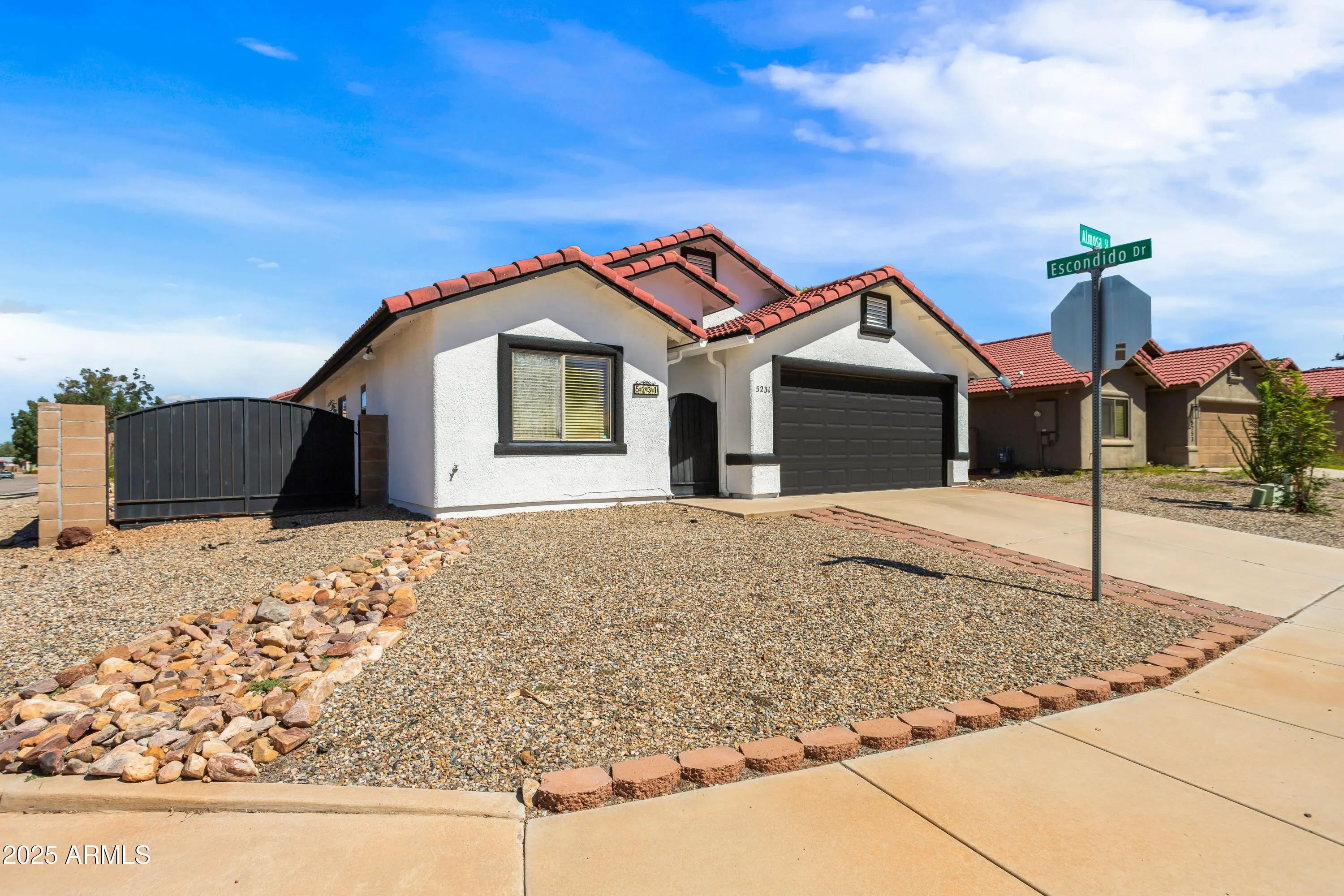 Photo of Listing #6927375