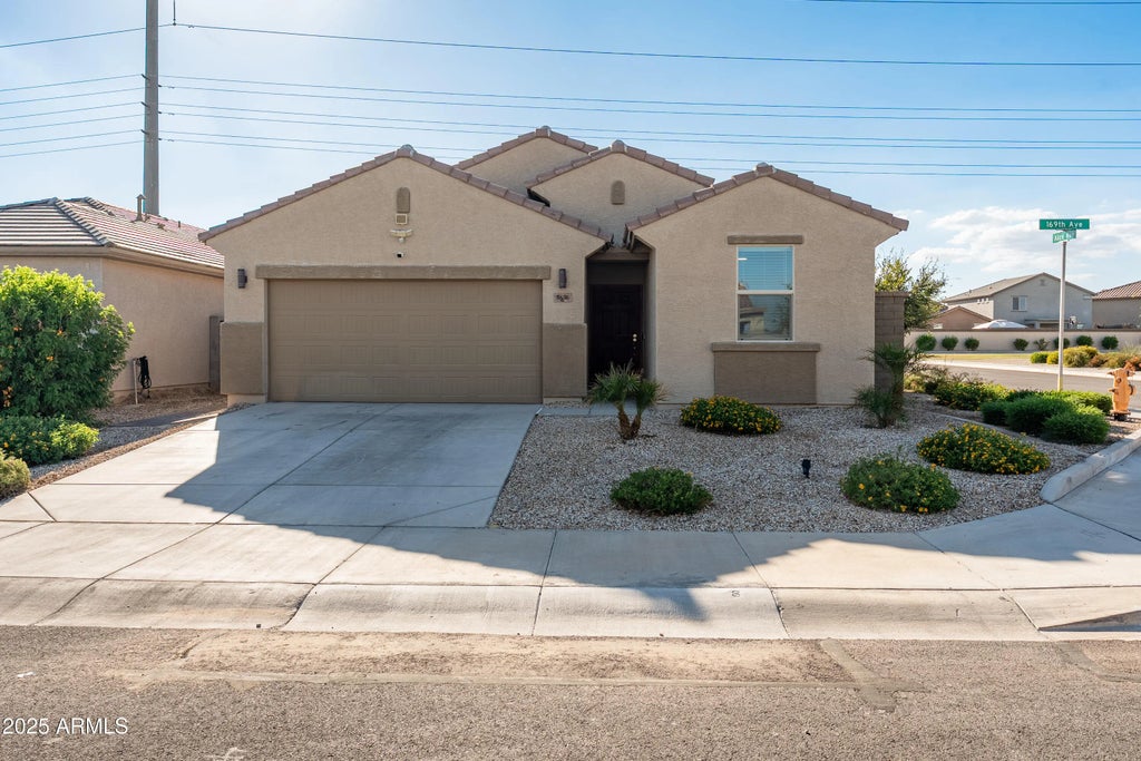 8636 N 169th Avenue, Waddell