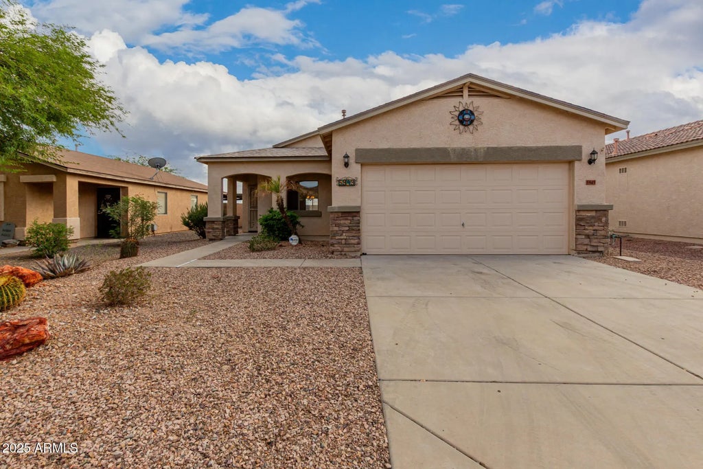 5949 E Sunrise Circle, Florence