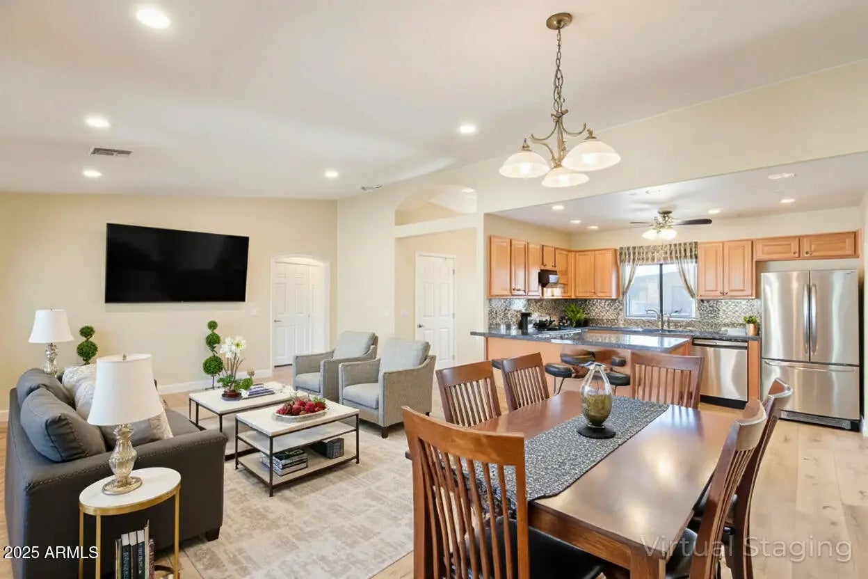 Photo of Listing #6926834