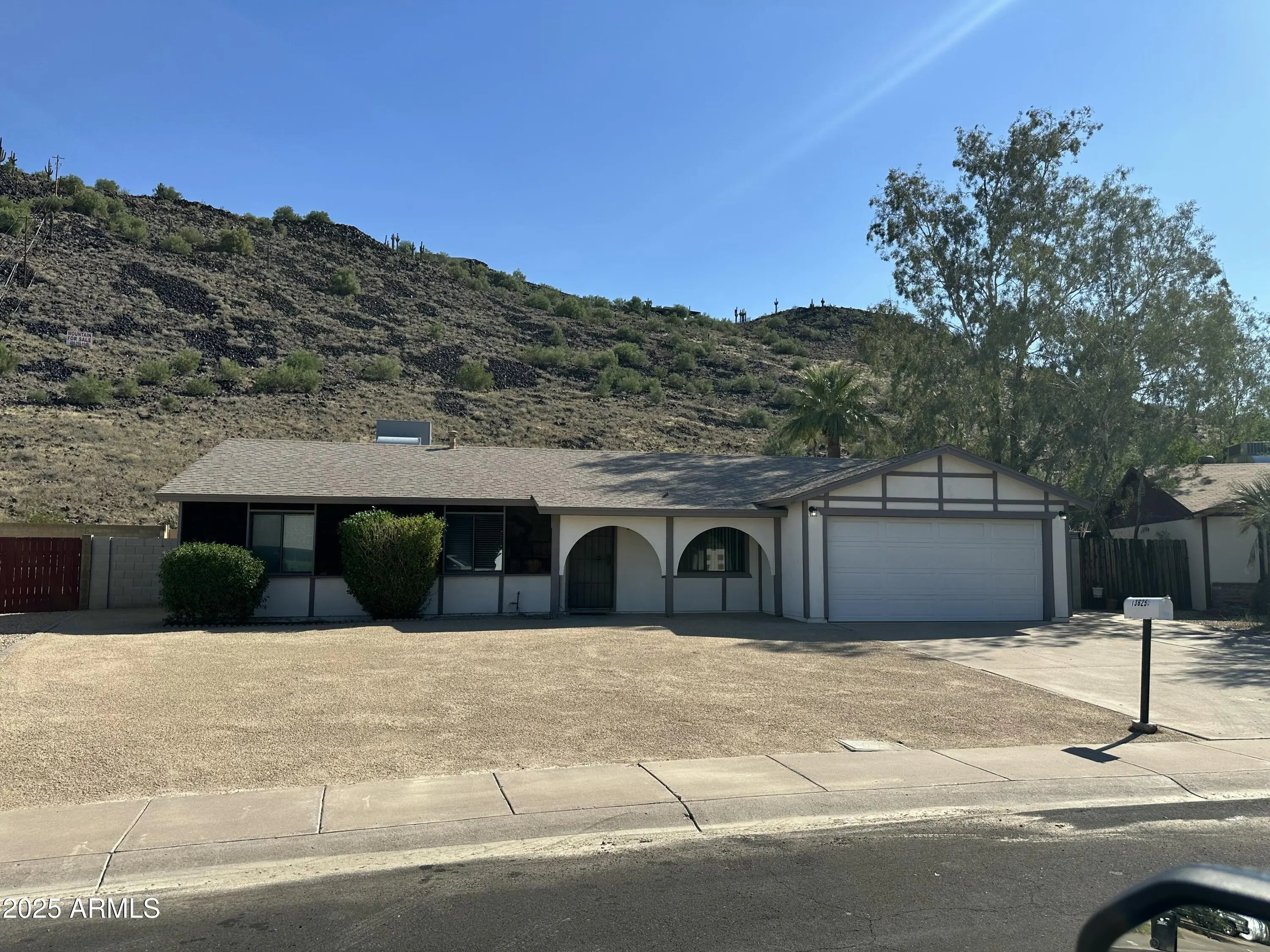 Photo of Listing #6937407