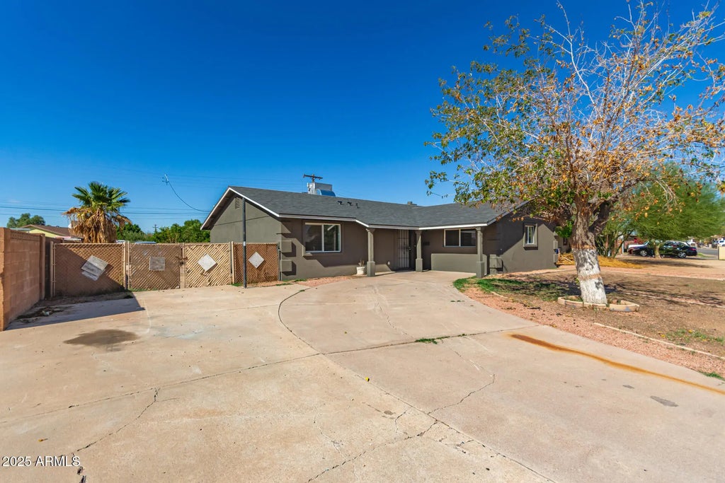 7018 W Mariposa Street, Phoenix