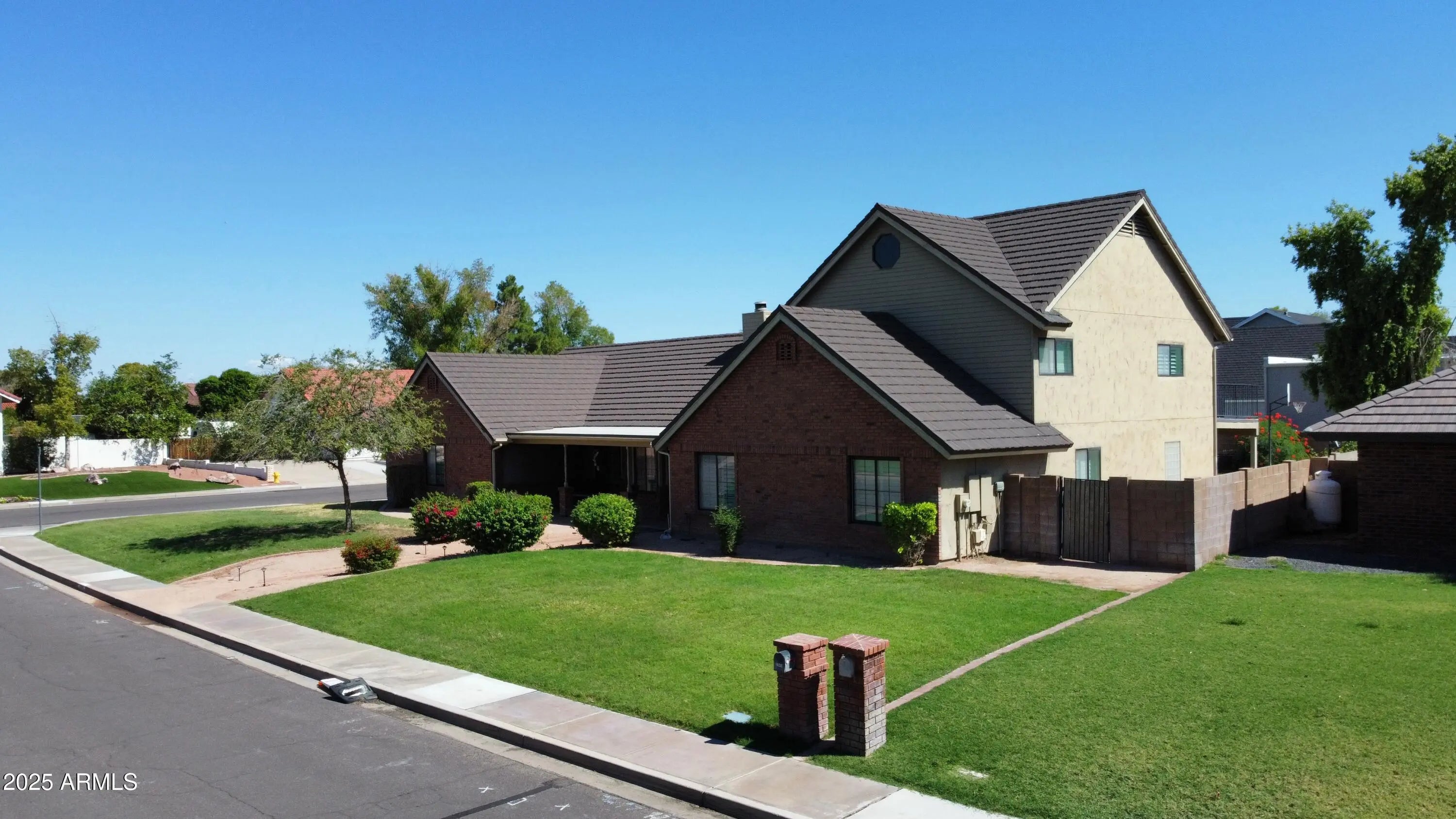 Photo of Listing #6927063