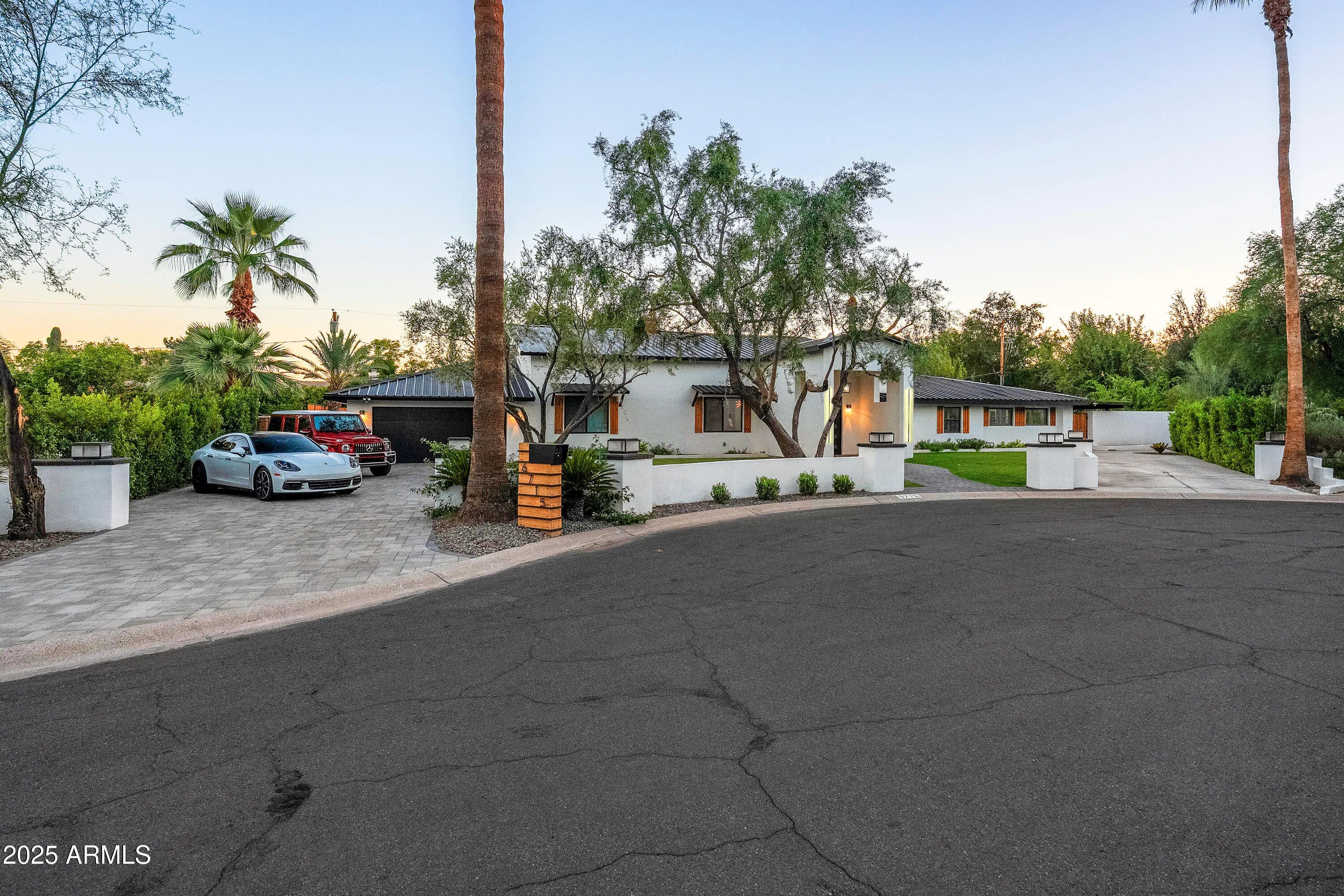 Photo of Listing #6929451