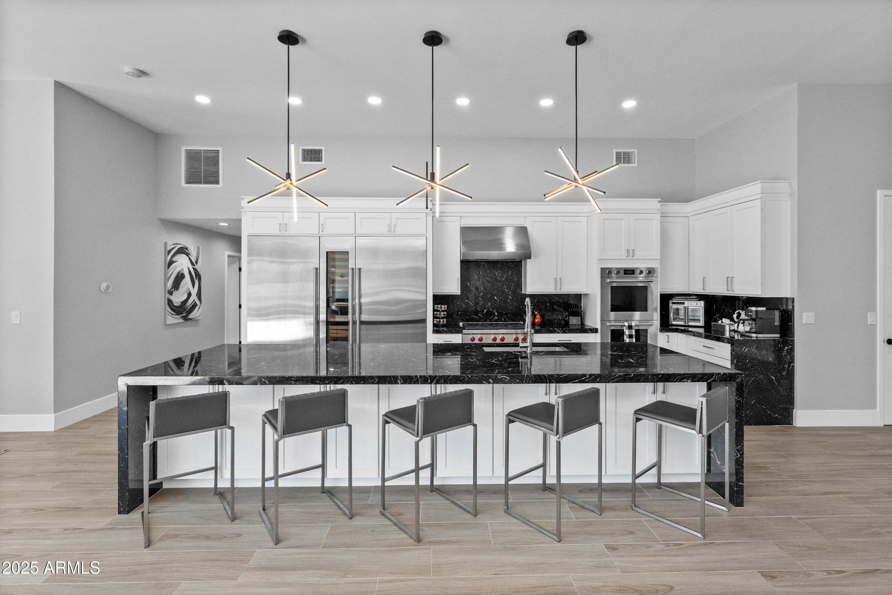 Photo of Listing #6929451