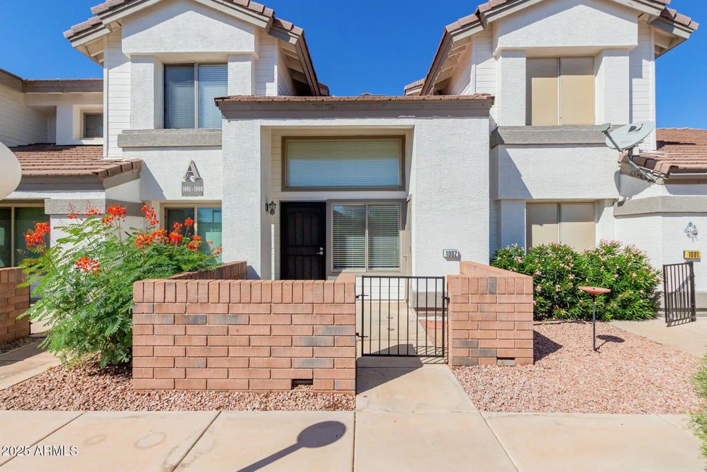 2201 N Comanche Drive (unit 1002), Chandler