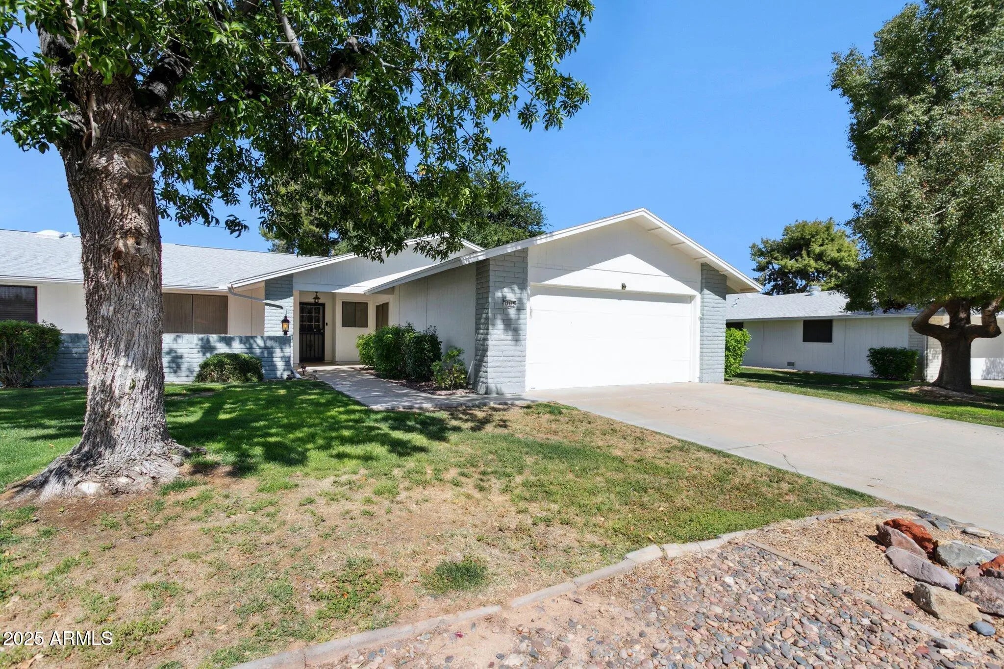 Photo of Listing #6927055