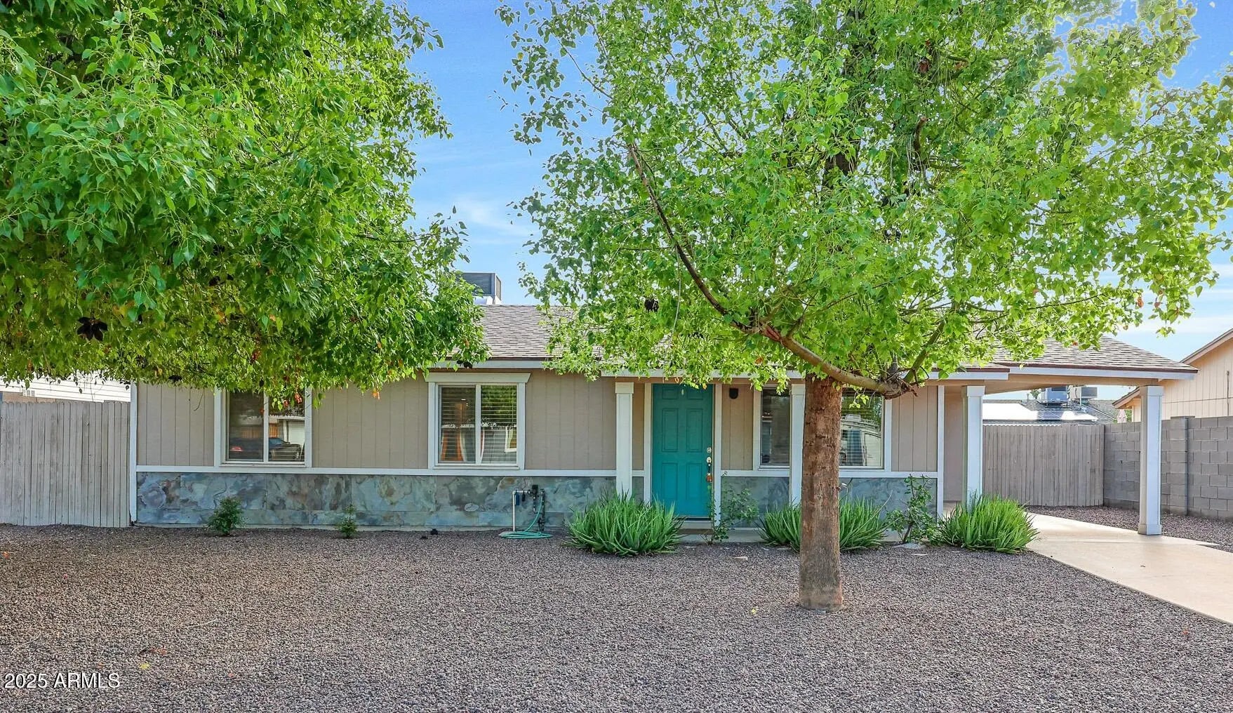 Photo of Listing #6934866