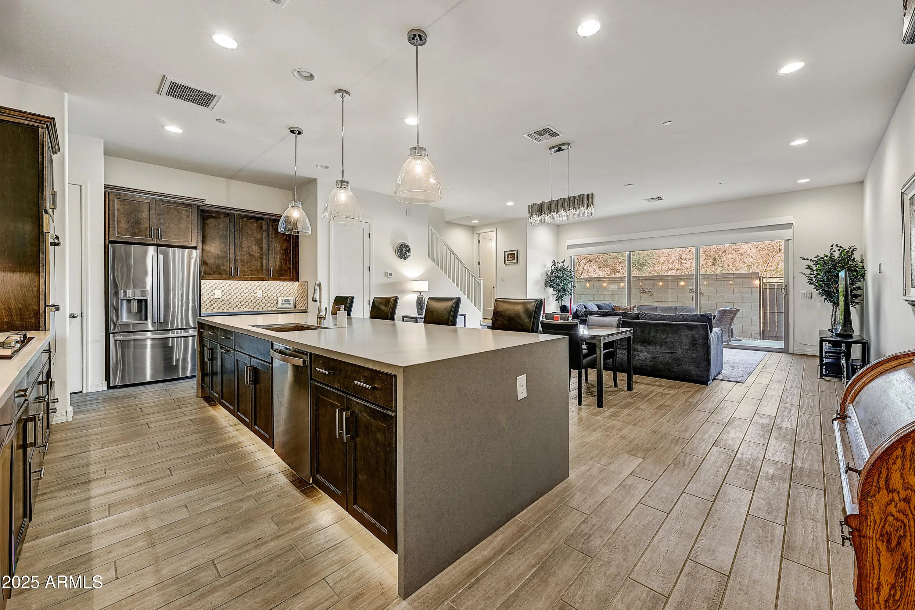 Photo of Listing #6927529