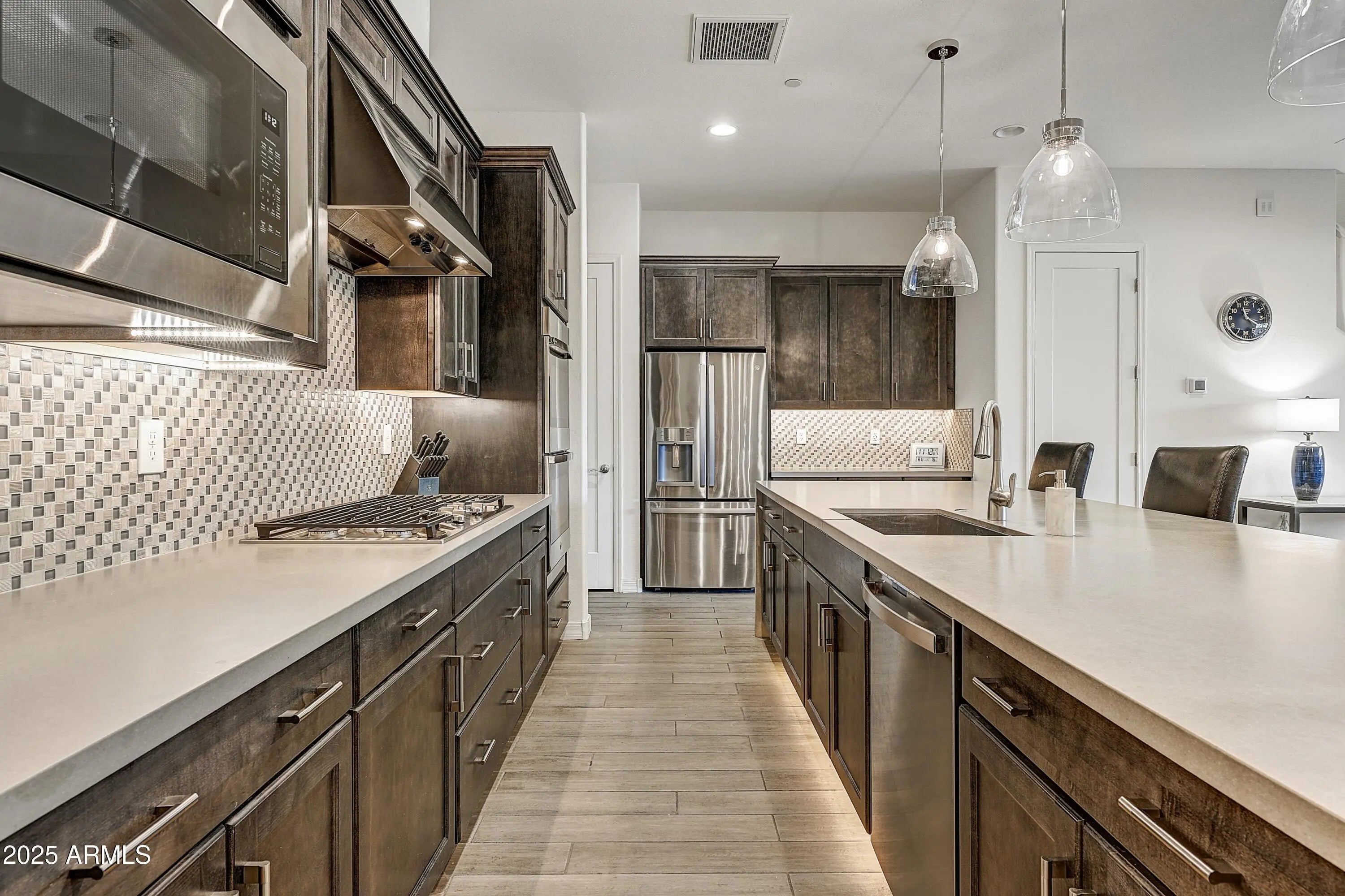 Photo of Listing #6927529