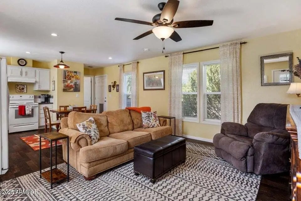 Photo of Listing #6927174