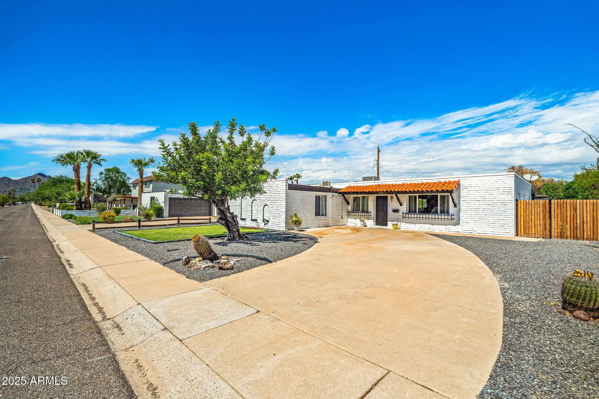 Photo of Listing #6928168