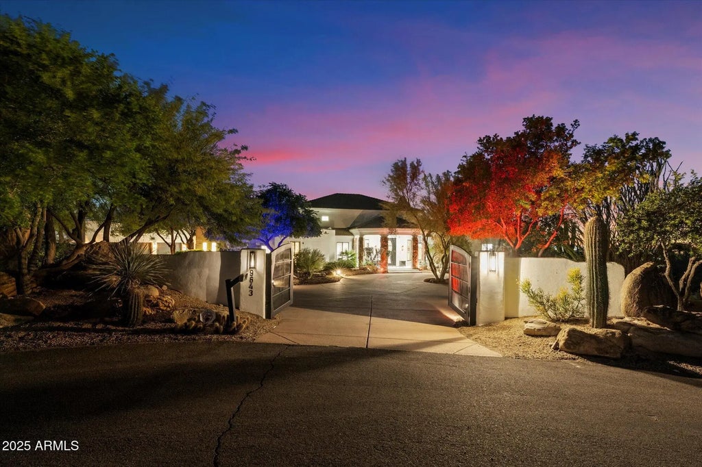 9643 E Casitas Del Rio Drive, Scottsdale