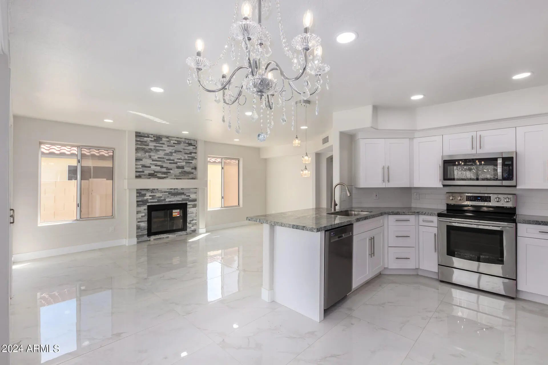 Photo of Listing #6927339