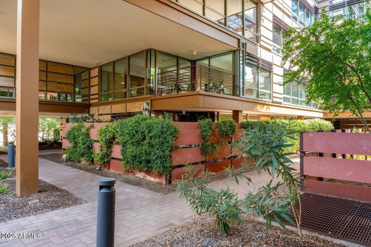 Photo of Listing #6927435