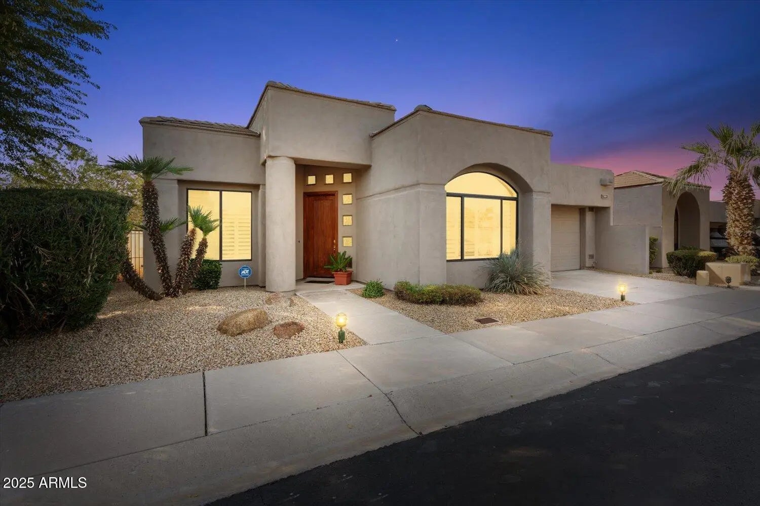 Photo of Listing #6928047