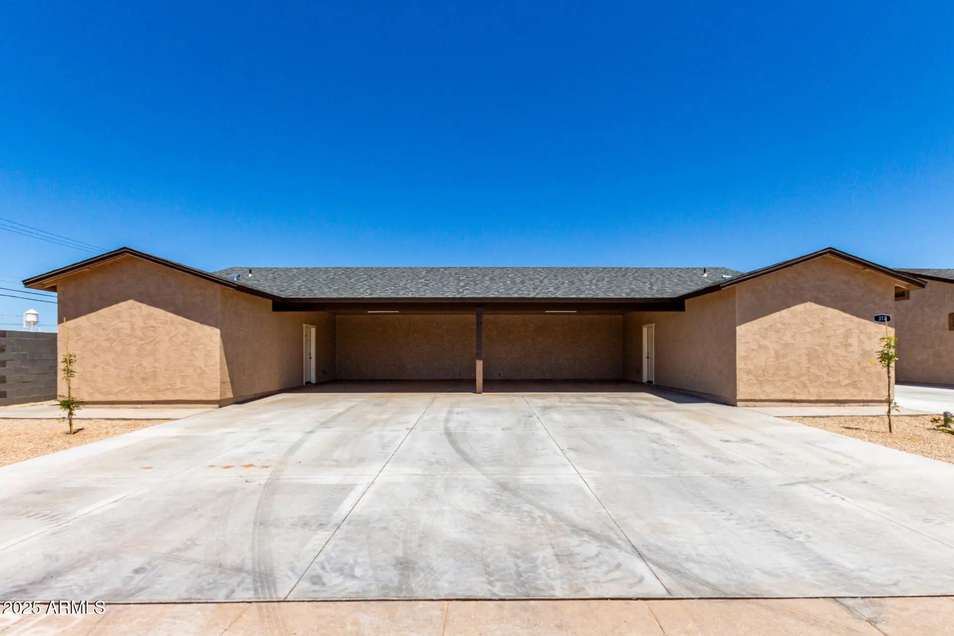 Photo of Listing #6927649