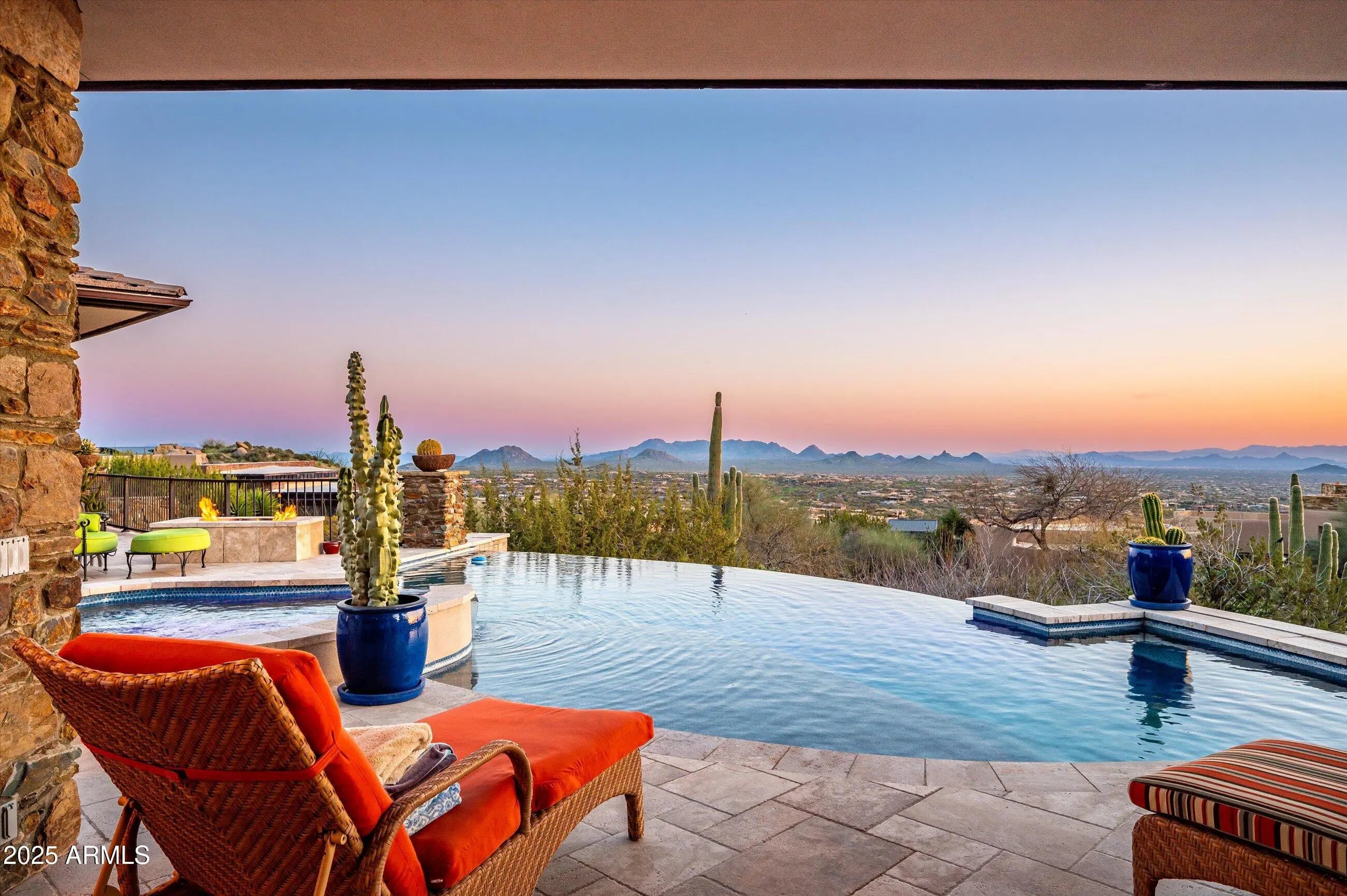 Photo of Listing #6928651