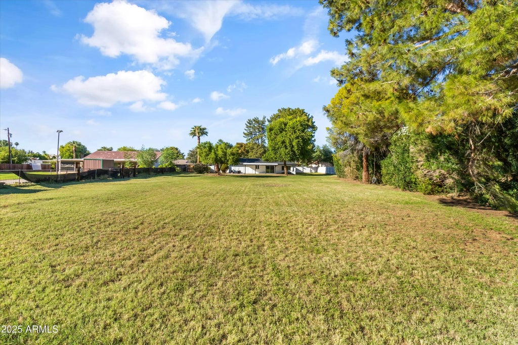 2029 W Shawnee Drive, Chandler