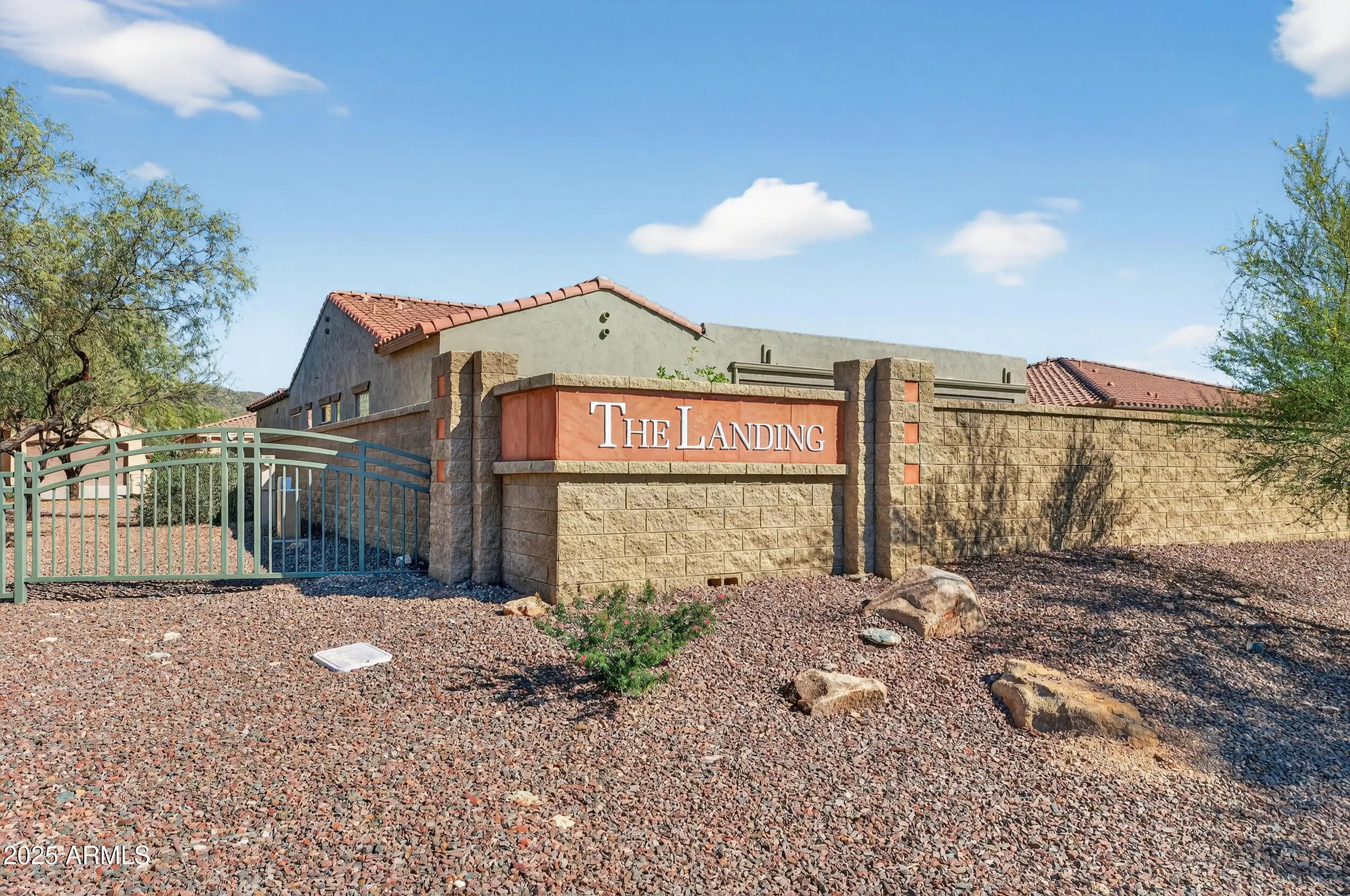 Photo of Listing #6941399