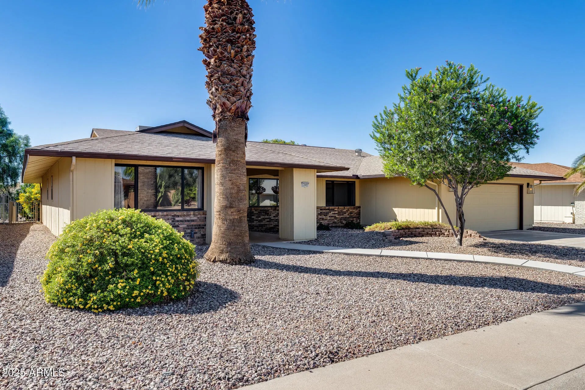 Photo of Listing #6929378