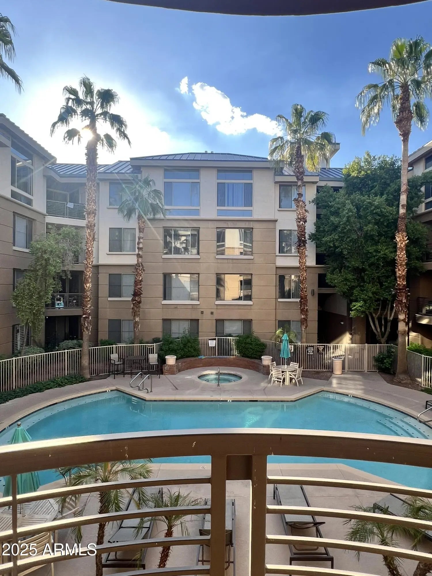 Photo of Listing #6928011