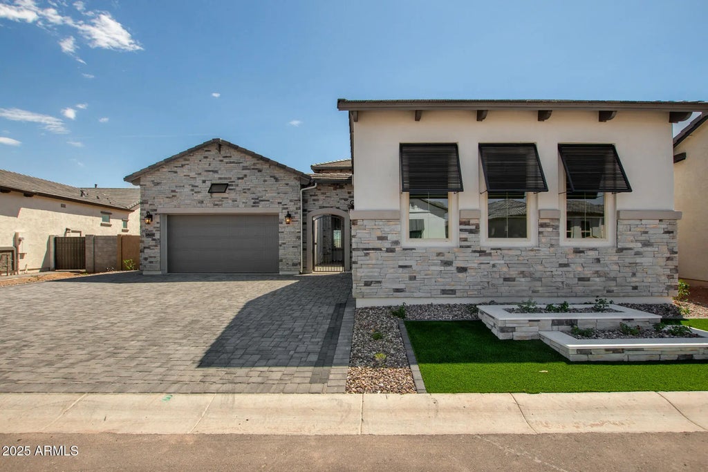5817 E Sanford Street, Mesa