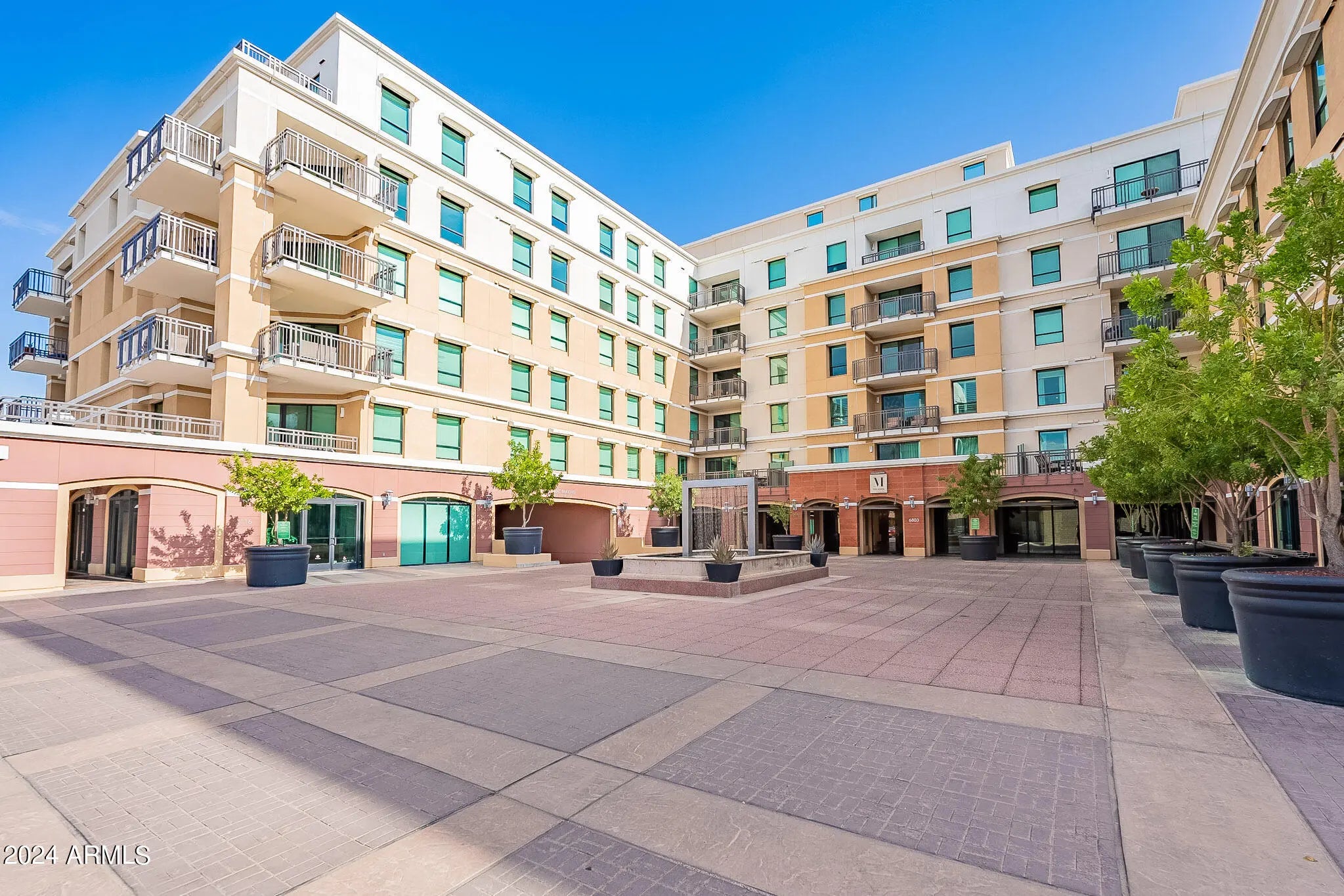 Photo of Listing #6927905