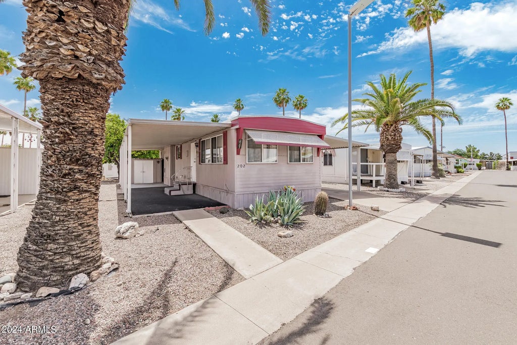 305 S Val Vista Drive (unit 202), Mesa