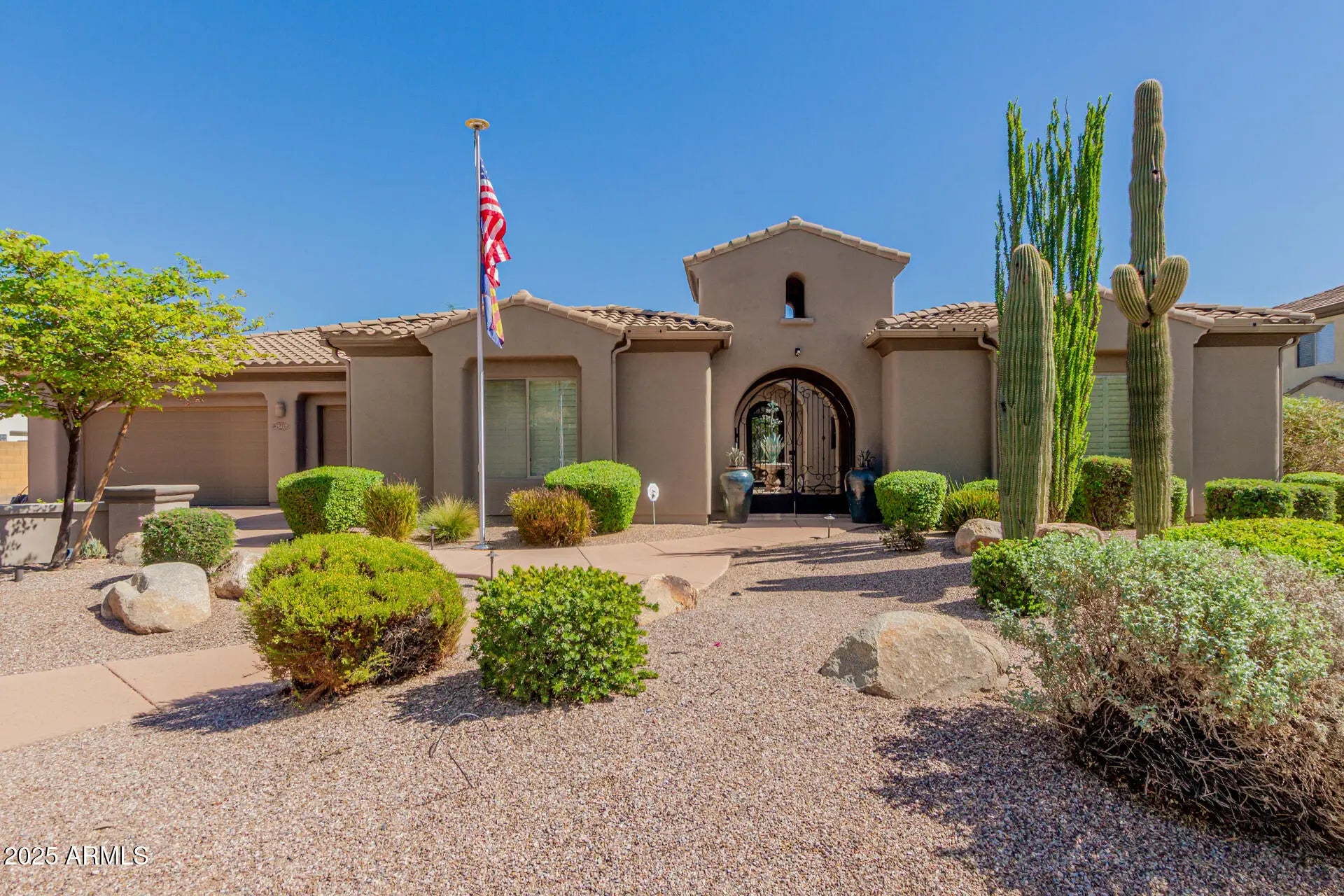 Photo of Listing #6930459