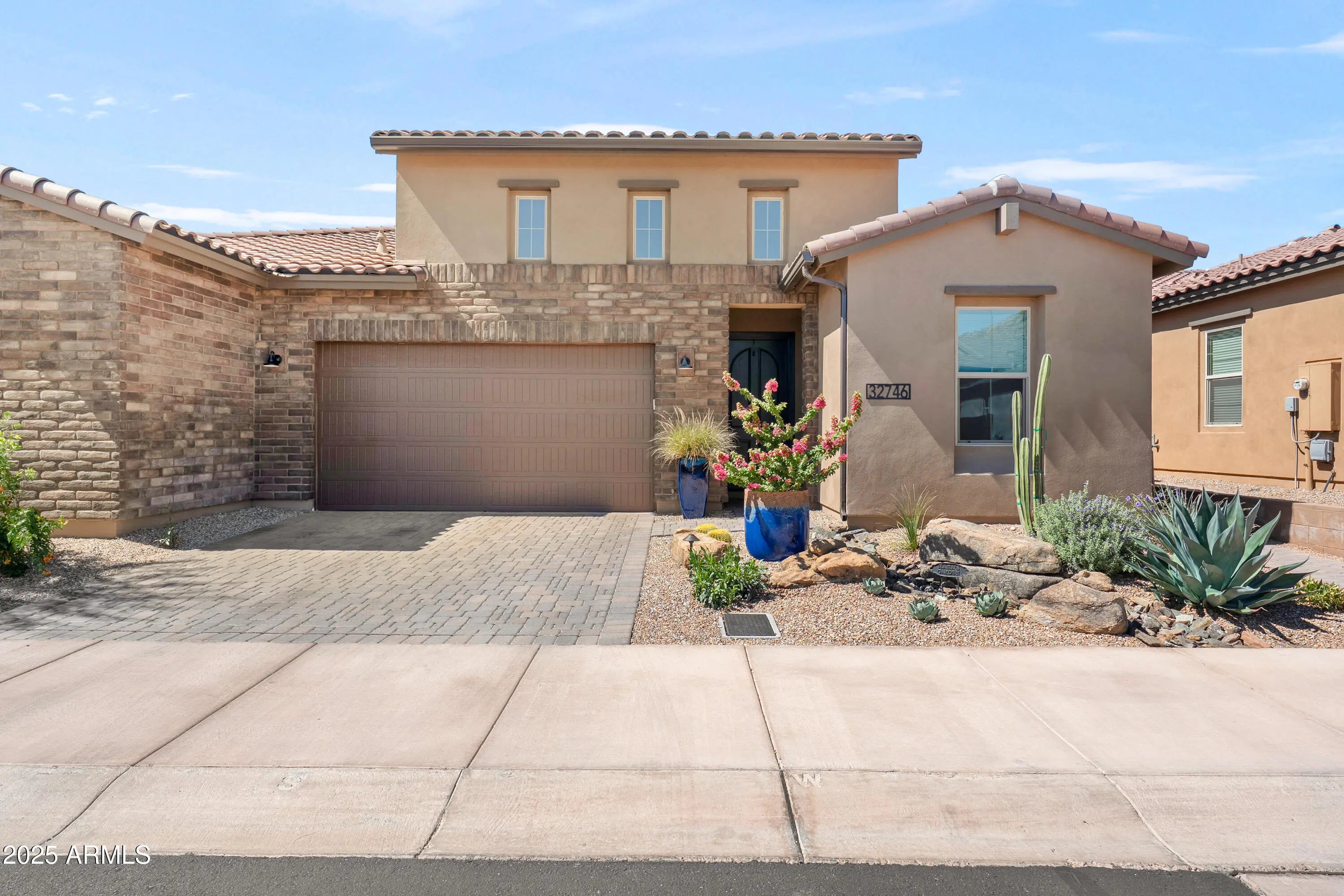 Photo of Listing #6930667