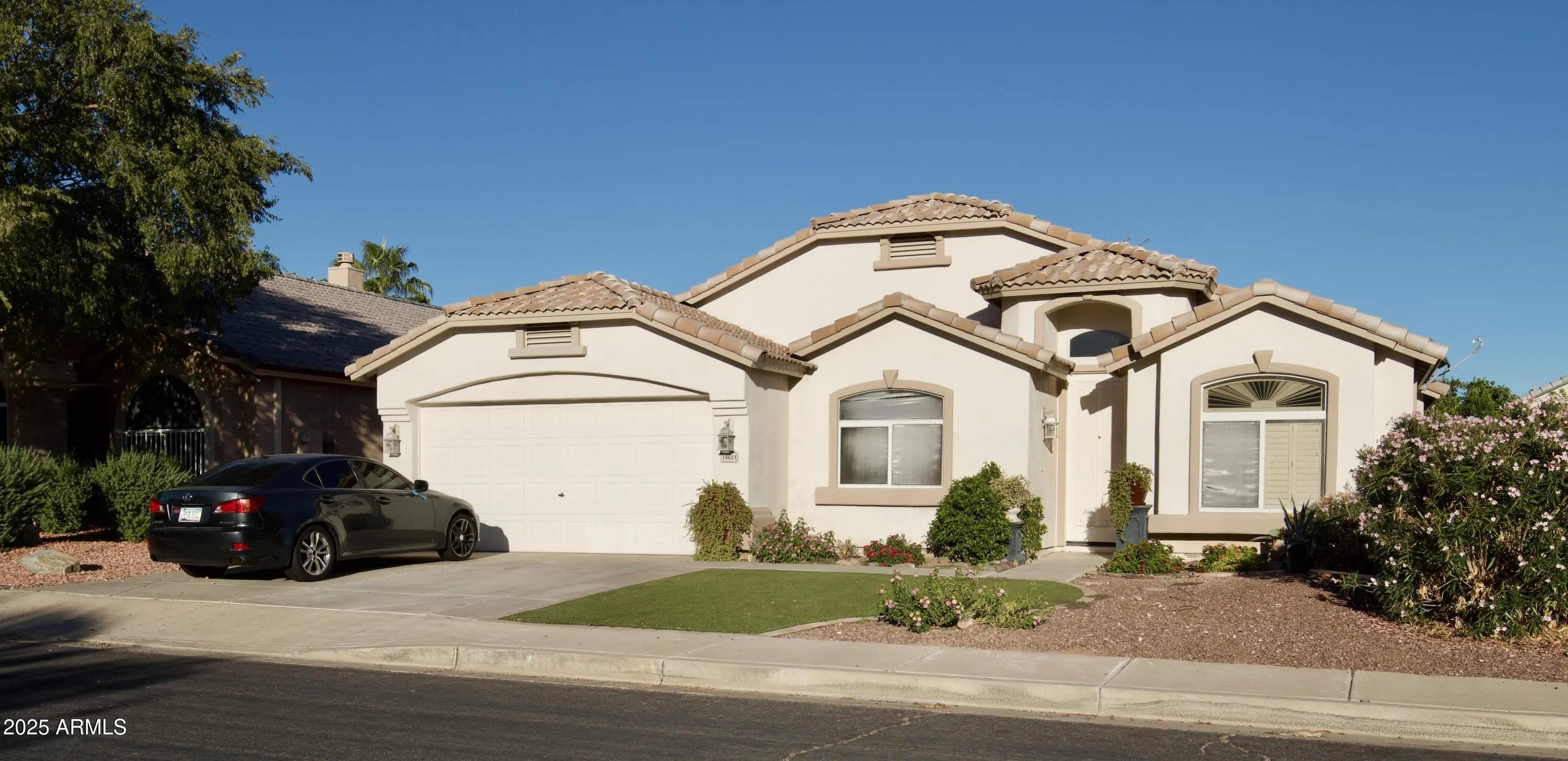 Photo of Listing #6928025