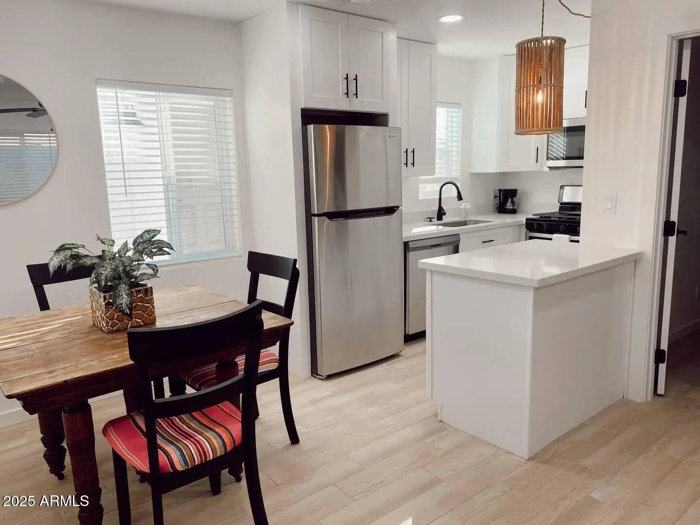 Photo of Listing #6928022