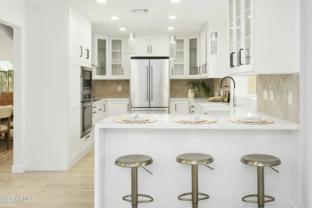 1052 E Sandpiper Drive, Tempe