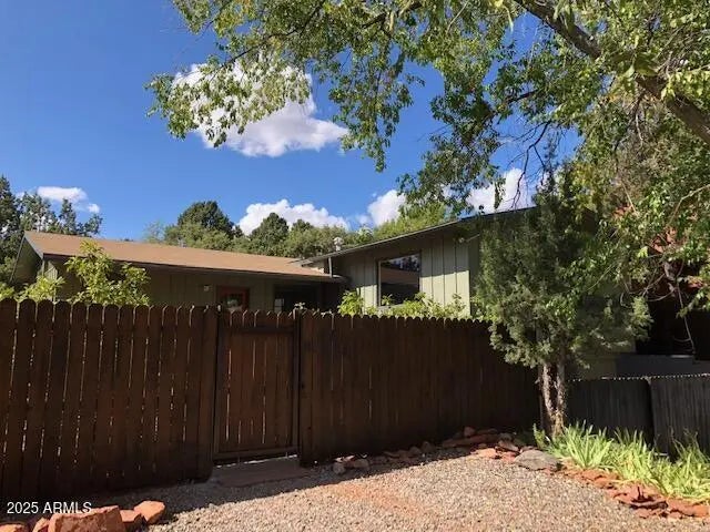 325 Smith Road, Sedona