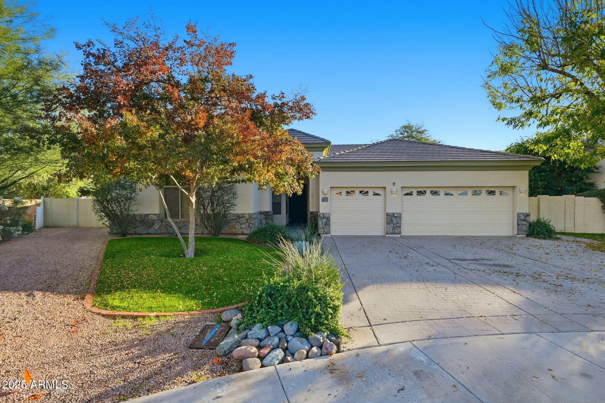 Photo of Listing #6954233