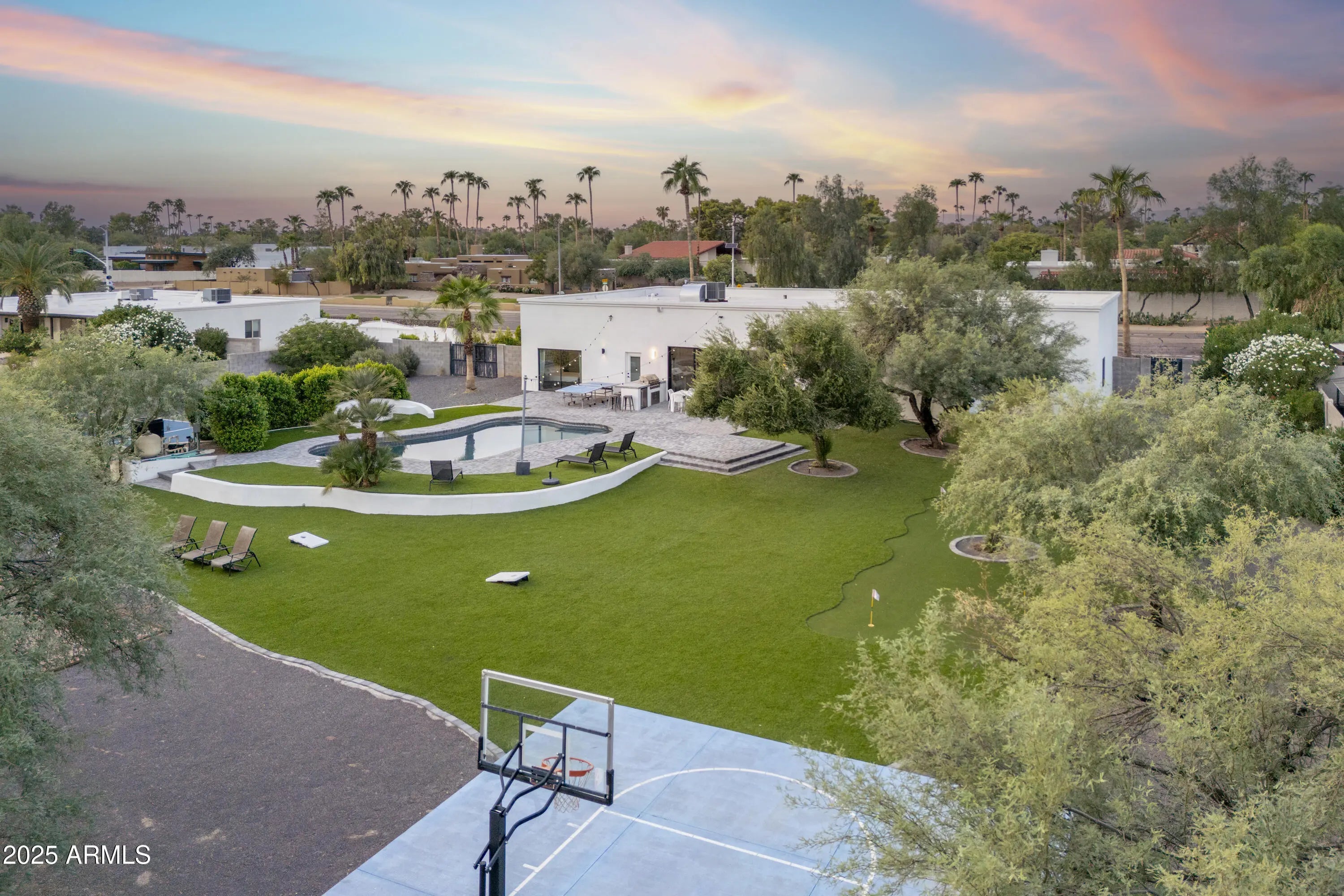 Photo of Listing #6928336